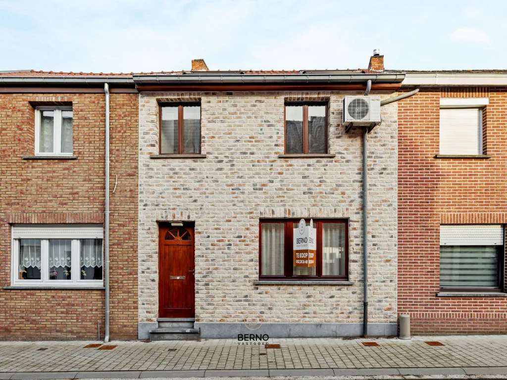 Huis in Denderbelle - 7692746 - Denderstraat 8, 9280 Denderbelle