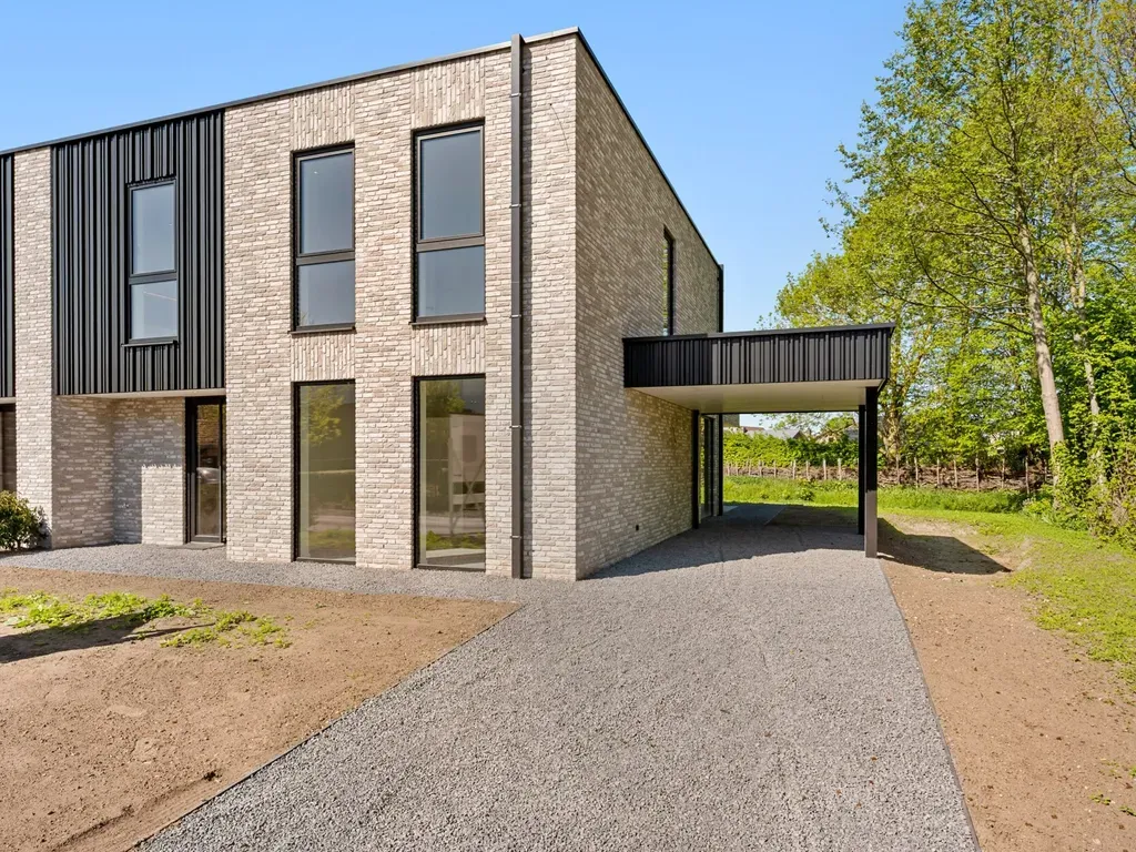 Huis in Opitter - 7655228 - Tongerlostraat 15, 3960 Opitter
