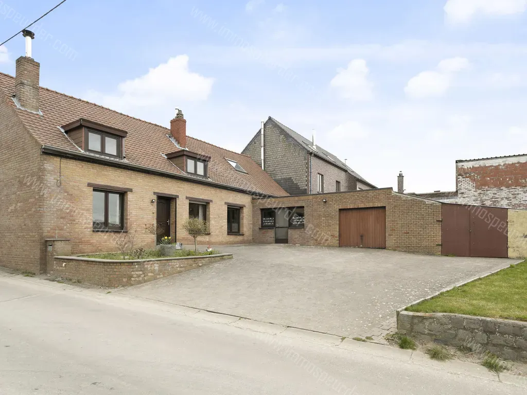 Villa in Borchtlombeek - 634453 - Reusestraat 14, 1761 Borchtlombeek