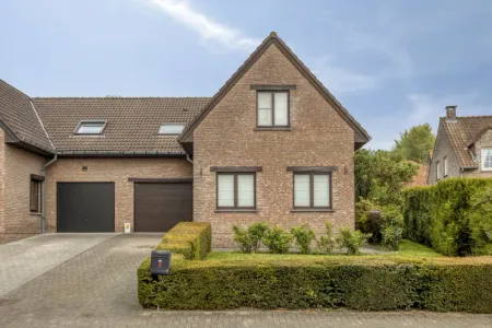 Villa Te Koop Sint-Pieters-Leeuw