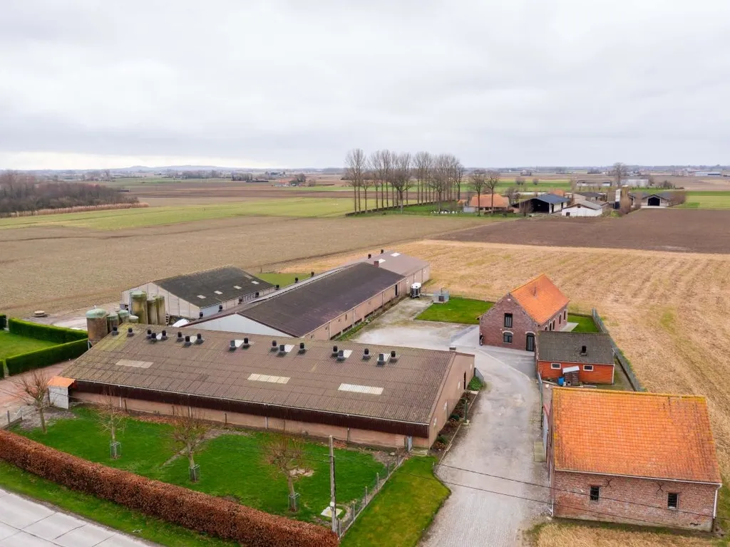 Huis in Leisele - 7672453 - Beverenstraat 90, 8691 Leisele