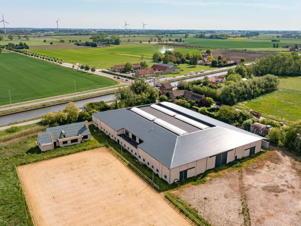 Garage in Oudenburg - 7672463 - Ruiffeleindestraat 13, 8460 Oudenburg