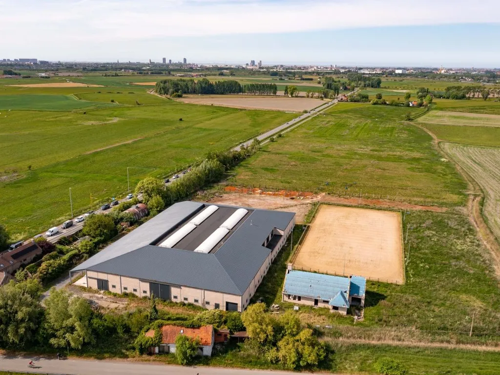 Garage in Oudenburg - 7672463 - Ruiffeleindestraat 13, 8460 Oudenburg