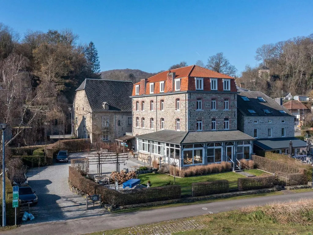 Hoofdfoto Huis in Annevoie-Rouillon