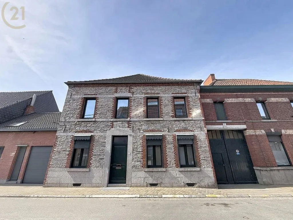 Hoofdfoto Huis in BasÈcles