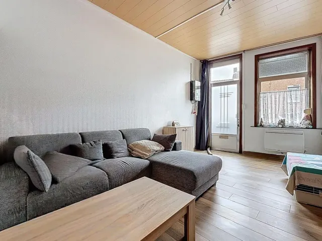 Huis in Wayaux - Rue de Journeau 11, 6210