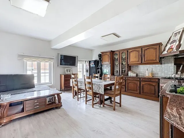 Appartement in ChÂtelineau - Maréchal Foch 37, 6200