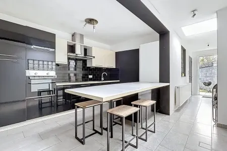 Huis Te Koop Courcelles