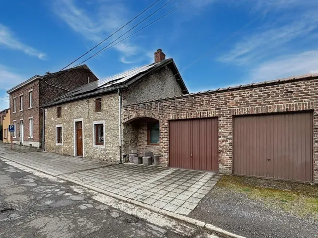 Huis in Bouffioulx - Rue Longue 205, 6200