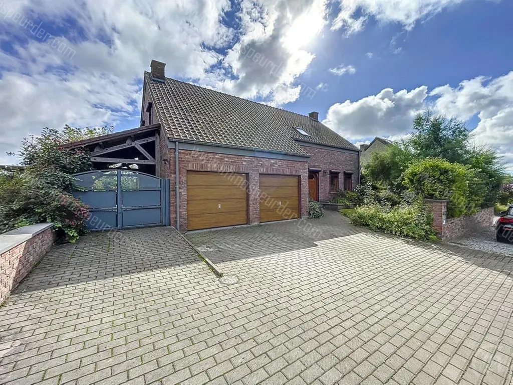 Huis in Mettet - 1526803 - Rue Bois du Prince  8, 5640 Mettet