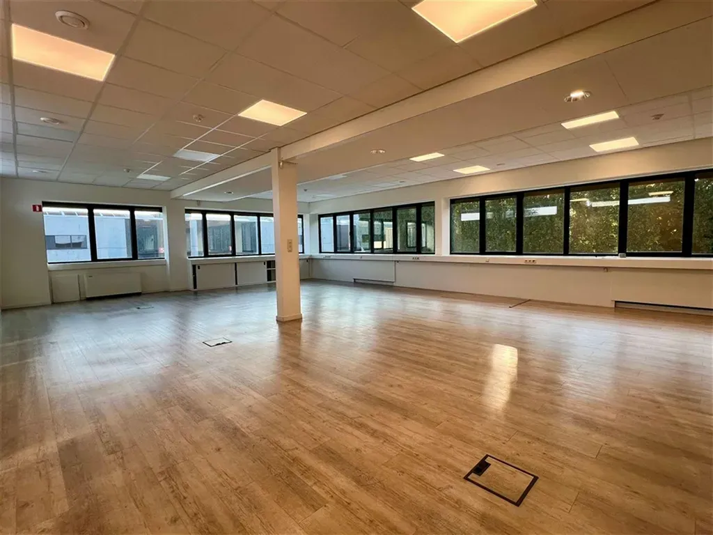 Kantoor in Sint-Denijs-Westrem - 7657516 - Poortakkerstraat 33-35, 9051 SINT-DENIJS-WESTREM