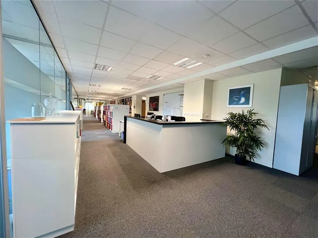 Kantoor in Sint-Martens-Latem - 7657524 - Kortrijksesteenweg 214, 9830 SINT-MARTENS-LATEM