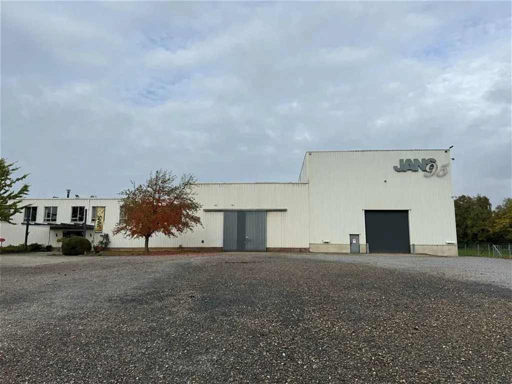 Kantoor in Bilzen-hoeselt - 7658156 - Industrielaan 2, 3730 BILZEN-HOESELT