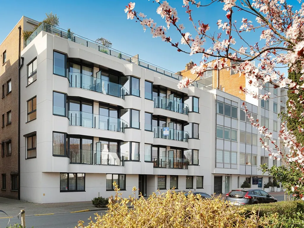 Villa in Knokke - 7692587 - Piers De Raveschootlaan 111, 8300 Knokke