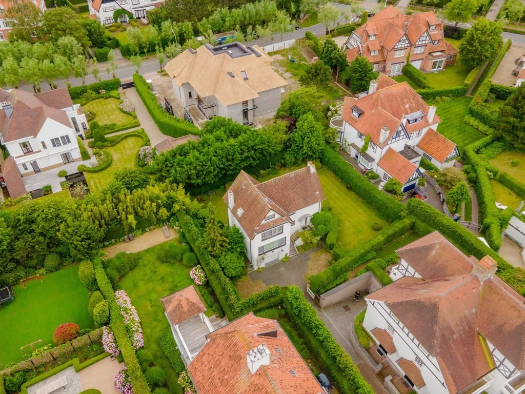 Villa in Knokke - 7692653 - Elizabetlaan 34, 8300 Knokke