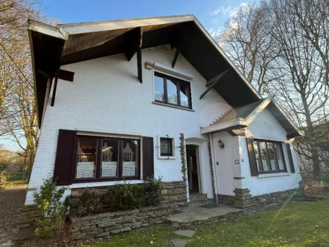 Villa in Marcinelle - 6ème Avenue 76, 6001
