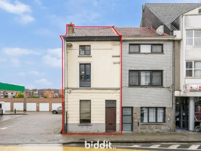 Huis in Sint-Amandsberg - Dendermondsesteenweg 290, 9040