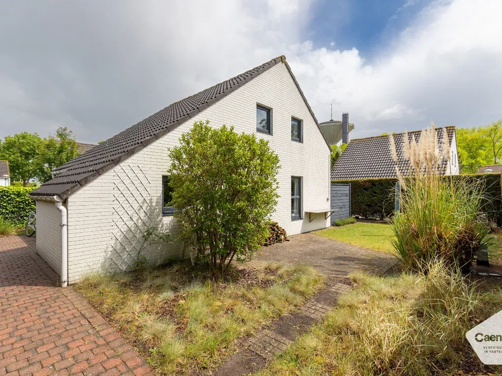 Garage in Oostduinkerke - 7690097 - Groendyk 424, 8670 Oostduinkerke