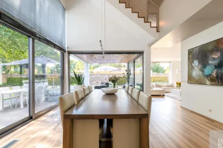 Villa Te Koop Maasmechelen