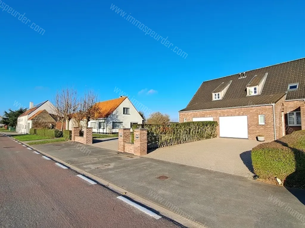 Garage in Zuienkerke - 1316800 - Blankenbergsesteenweg 39-A, 8377 ZUIENKERKE