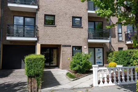 Kantoor Te Koop La LouviÈre