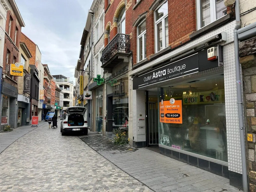 Hoofdfoto Handelspand in Halle