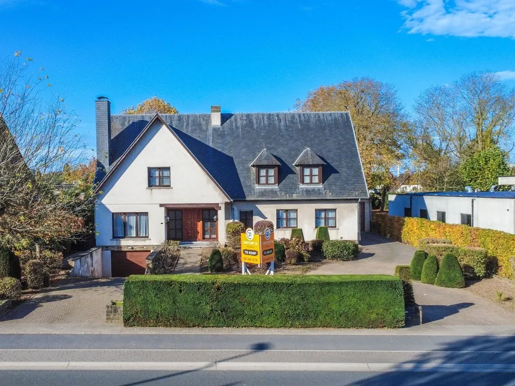 Hoofdfoto Villa in Halle