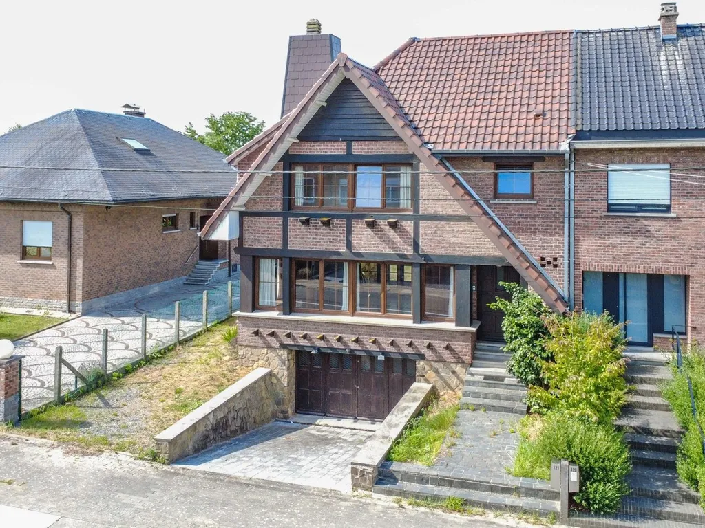 Hoofdfoto Huis in Halle