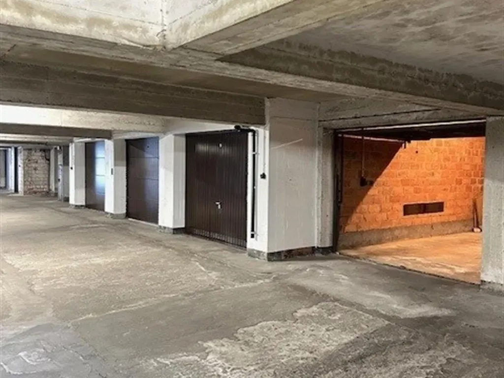 Garage in Sint-Denijs-Westrem - 7654995 - Putkapelstraat 1, 9051 SINT-DENIJS-WESTREM