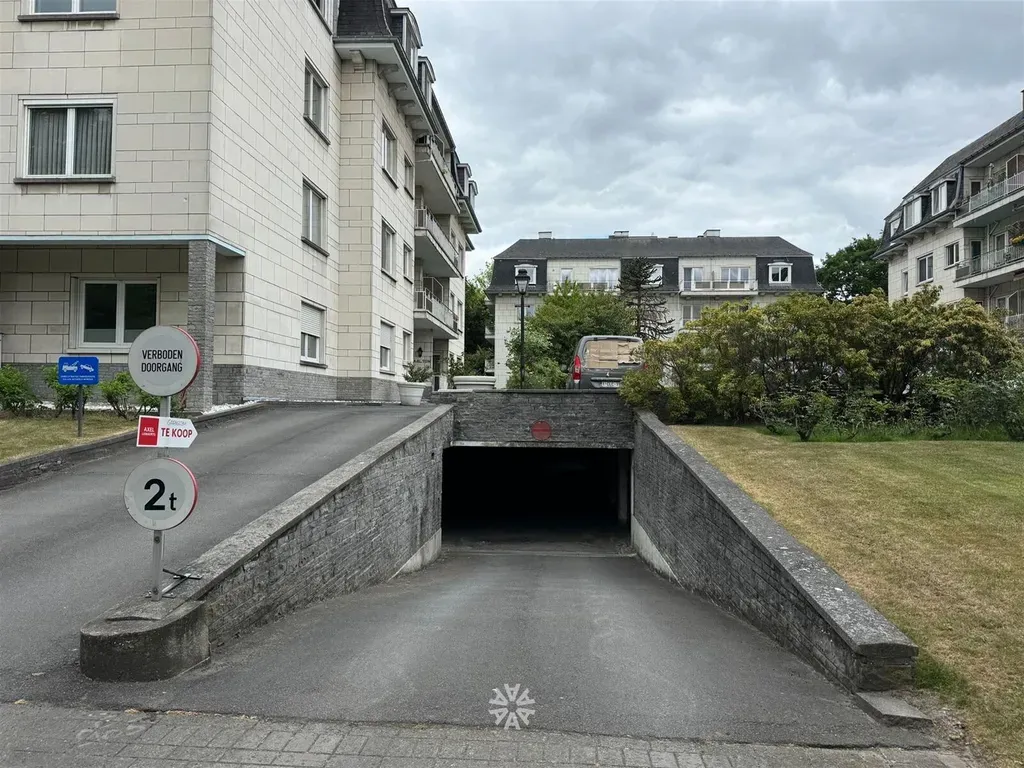 Garage in Sint-Denijs-Westrem - 7654995 - Putkapelstraat 1, 9051 SINT-DENIJS-WESTREM