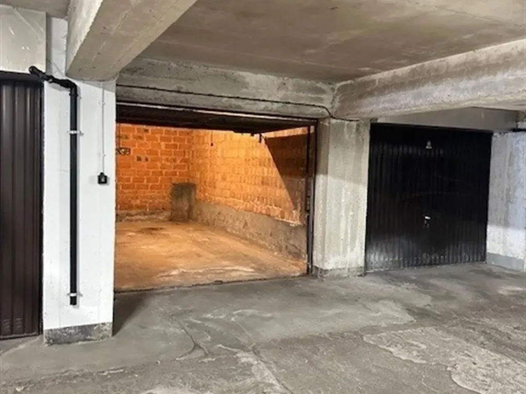 Garage in Sint-Denijs-Westrem - 7654995 - Putkapelstraat 1, 9051 SINT-DENIJS-WESTREM