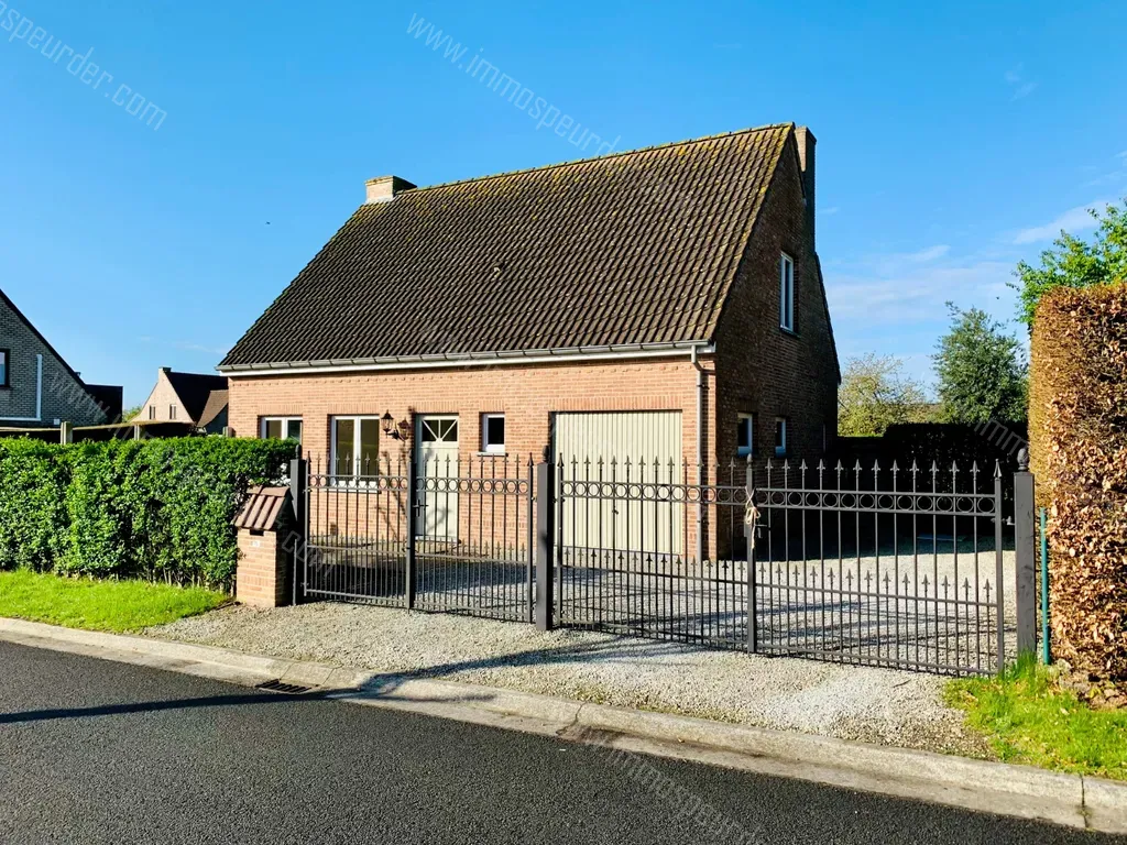Huis in Bachte-Maria-Leerne - 1423826 - Dulakkerweg 15, 9800 Bachte-Maria-Leerne