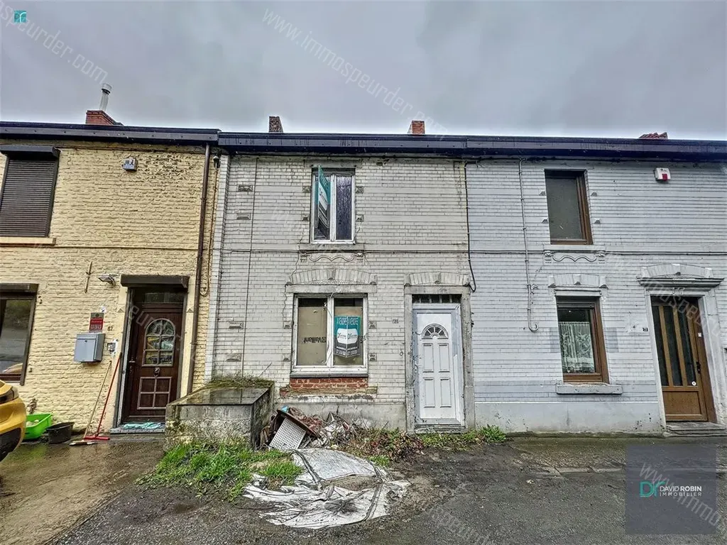 Huis in Roux - 1328768 - Rue Sous-le-Bois , 6044 ROUX