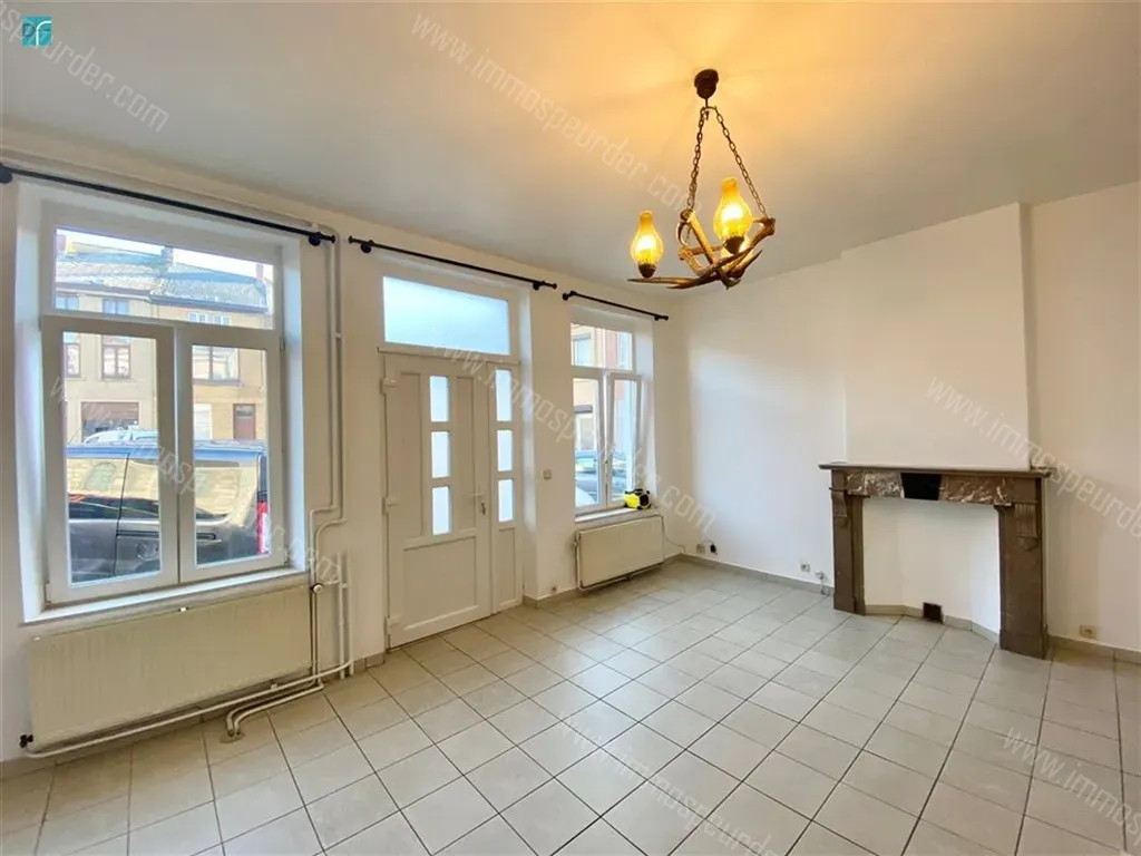 Appartement in Fleurus - 1380475 - Place Ferrer , 6220 FLEURUS