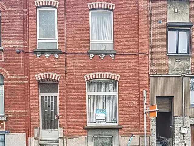 Huis in Charleroi - Rue du Roton, 6000