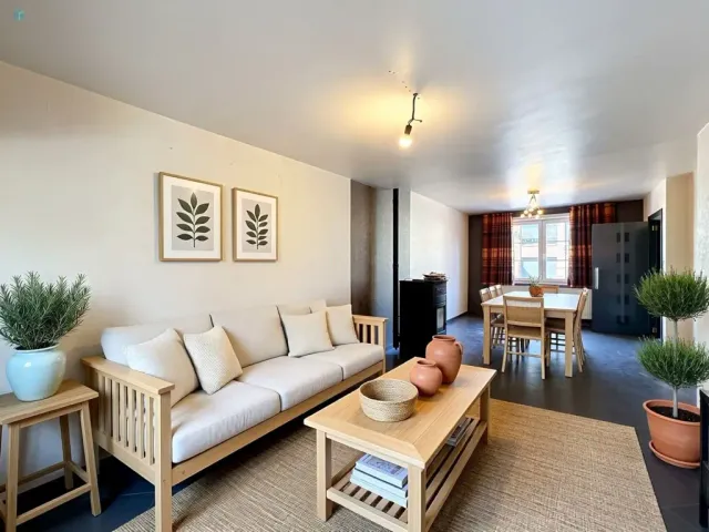 Huis in Couillet - Rue de la Source, 6010