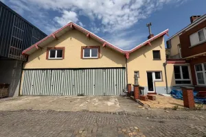 Garage Te Koop La Louvi&egrave;re