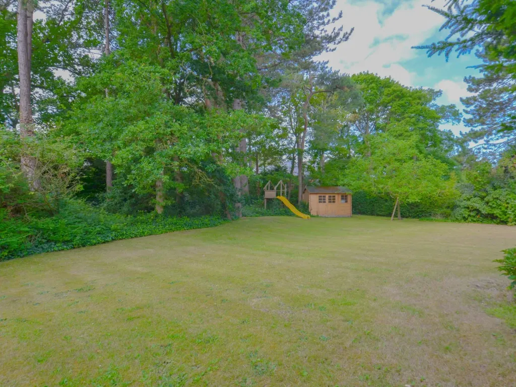 Villa in Knokke-Heist - 7672177 - Bronlaan 51, 8300 Knokke-Heist