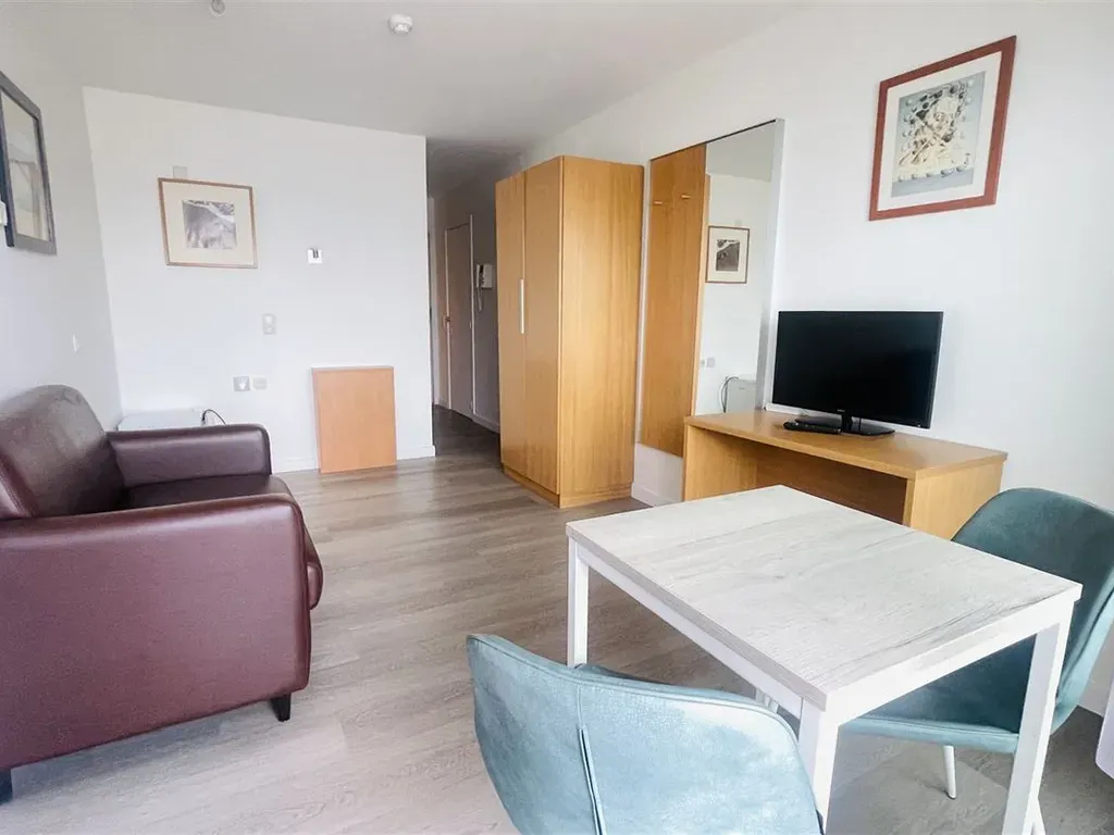 Appartement in Blankenberge - 7691608 - Zeedijk 96, 8370 BLANKENBERGE