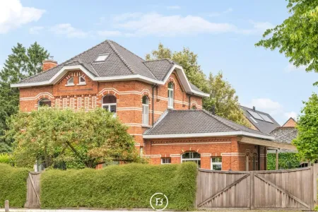 Villa Te Koop Oostrozebeke