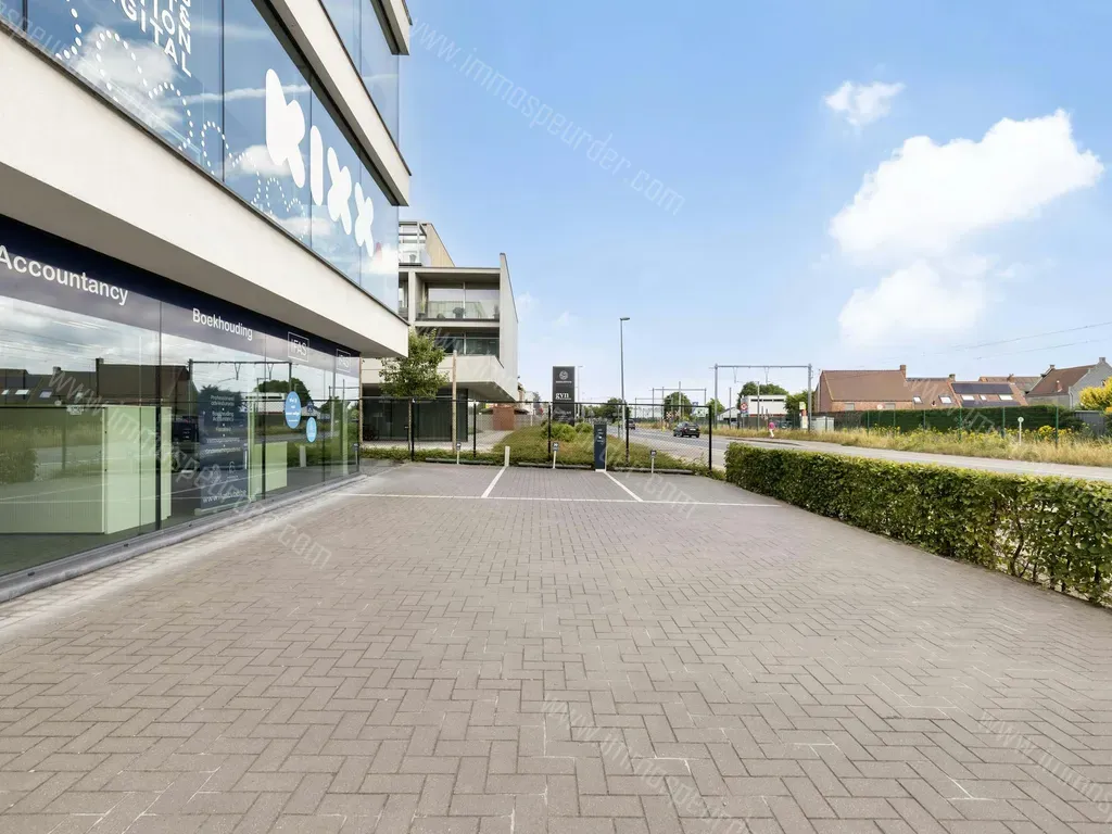 Kantoor in Loppem - 1245102 - Autobaan 5, 8210 Loppem