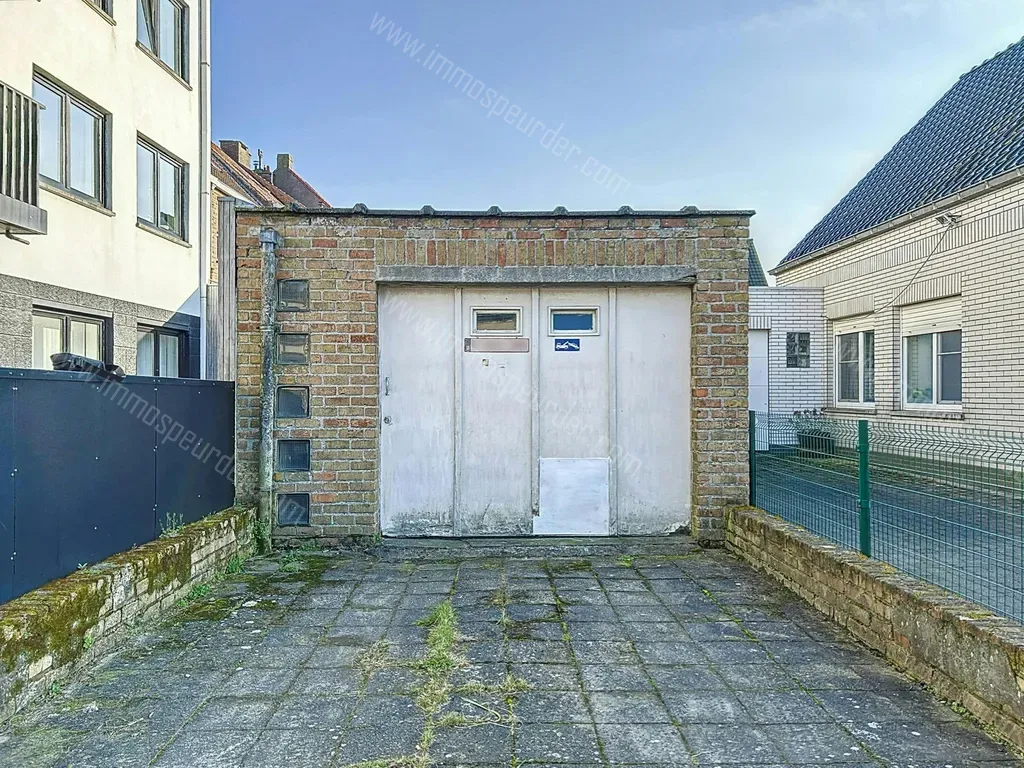 Garage in Heist-aan-Zee - 1397655 - Oud-Strijdersstraat 1-, 8301 Heist-aan-Zee