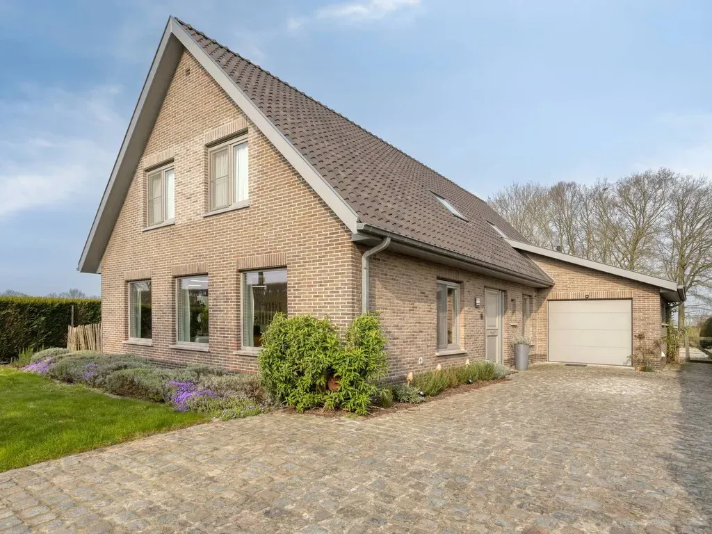 Huis in Oeselgem - 1558720 - Deinzestraat 89, 8720 Oeselgem