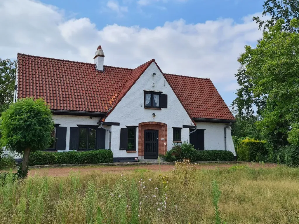 Villa in Deerlijk - 1558885 - Braamakkerstraat 14, 8540 Deerlijk