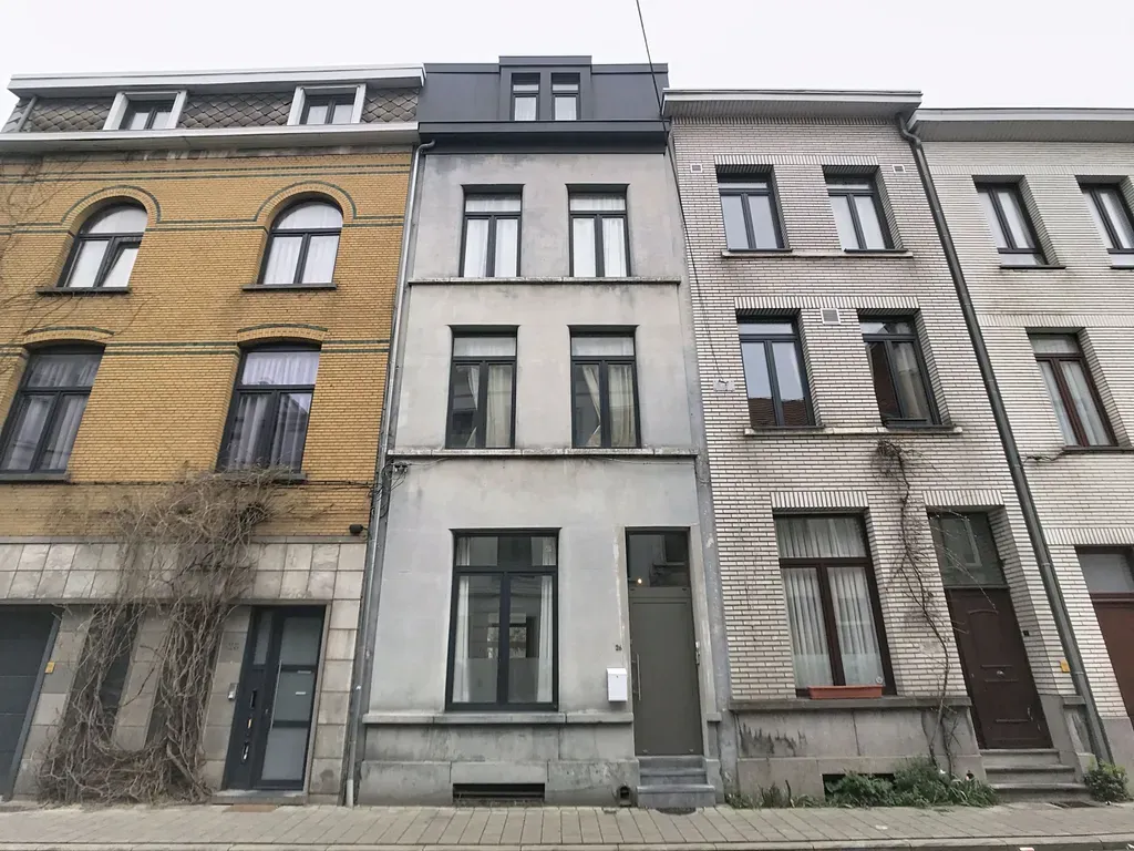Huis in Borgerhout - 7673855 - Florastraat 26, 2140 Borgerhout
