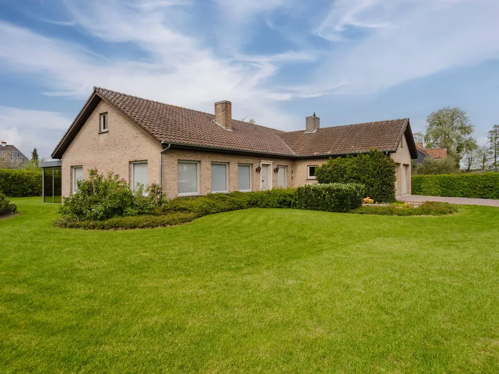 Villa in Rekkem - 7673894 - Lentedreef 47, 8930 Rekkem
