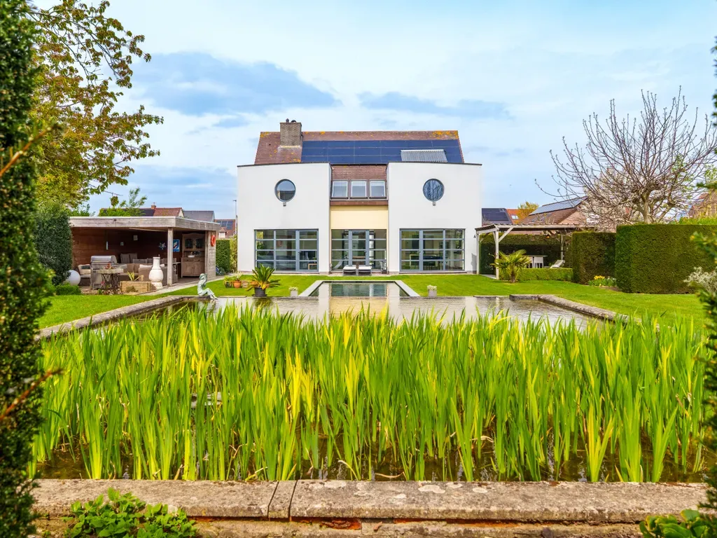 Huis in Heule - 7673895 - Roeselaarsestraat 59a, 8501 Heule