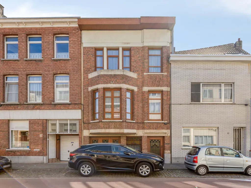 Huis in Merksem - 7673898 - Molenlei 43, 2170 Merksem