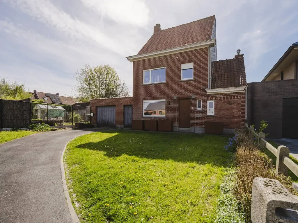Huis in Heule - 7673899 - Steenstraat 202, 8501 Heule
