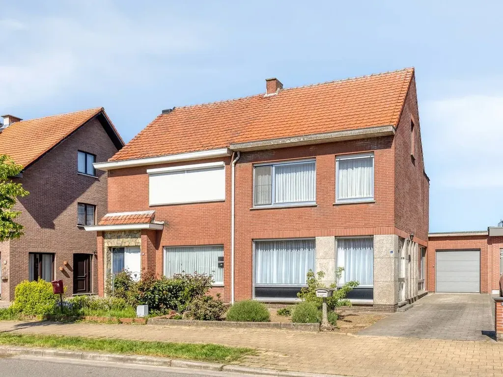 Huis in Hoevenen - 7673804 - Witvenstraat 27, 2940 Hoevenen